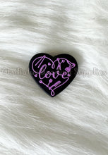 Load image into Gallery viewer, 1 Pc 30mm*27mm - Hairstylist Focal Beads - Silicone Beads - Focal Beads