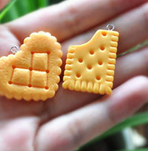 Load image into Gallery viewer, 2 Pcs Cracker Charm In Resin Material - Cracker Design For Crafting Supplies *Flat Back* CR003