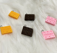 Load image into Gallery viewer, 6 Pcs Cookie Charm In Resin Material - Cookie Design For Crafting Supplies *Flat Back* CR009