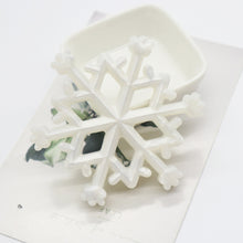 Load image into Gallery viewer, 1 Pc Snowflake Christmas - Silicone Pendant - Food Grade - Sensory Pendant