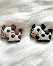 Load image into Gallery viewer, 1 Pc 40mm*32 - Cow Beads - Silicone Beads - Focal Beads