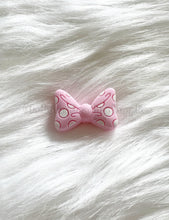 Load image into Gallery viewer, 1 Pc 29mm*19mm - Bow Beads - Silicone Beads - Focal Beads