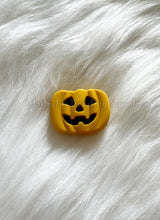Load image into Gallery viewer, 1 Pc 27mm*20mm - Pumpkin Beads - Silicone Beads - Focal Beads