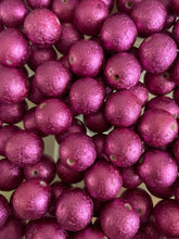 Load image into Gallery viewer, 25 Qty 20mm Wrinkle Print - Acrylic Solid Beads - Bubblegum Beads - Chunky Beads