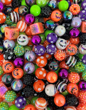 Load image into Gallery viewer, 16mm Halloween Mixed Print/Solid Beads - Random Assorted Acrylic Beads - Bubblegum Beads - Chunky Beads

