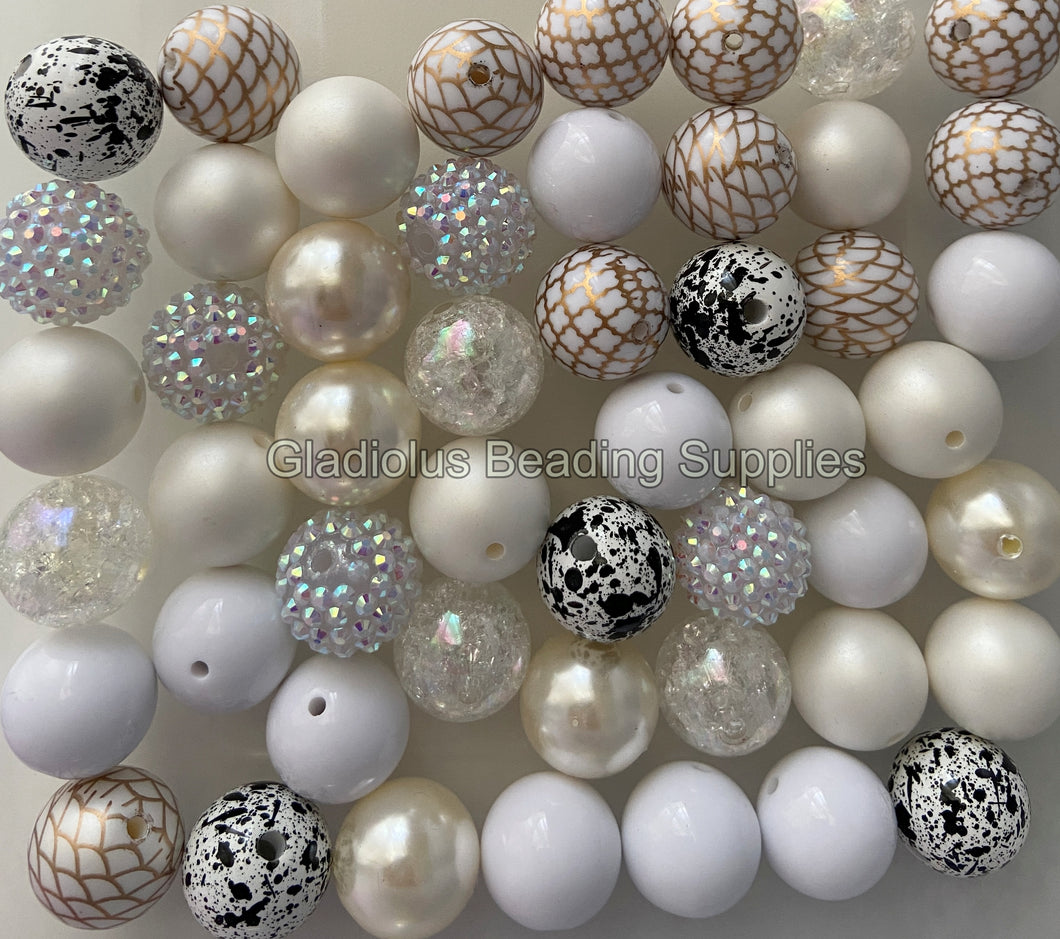 50 Qty 20mm White Mixed Beads - Acrylic Chunky Beads - Chunky Beads #69