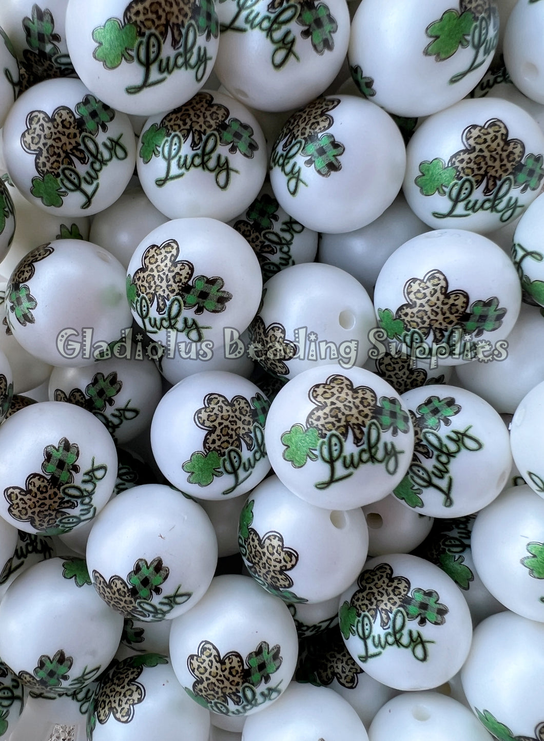 20mm Cheetah Clover - St. Patrick Matte Print - White Acrylic Matter Beads - Bubblegum Beads - Chunky Beads