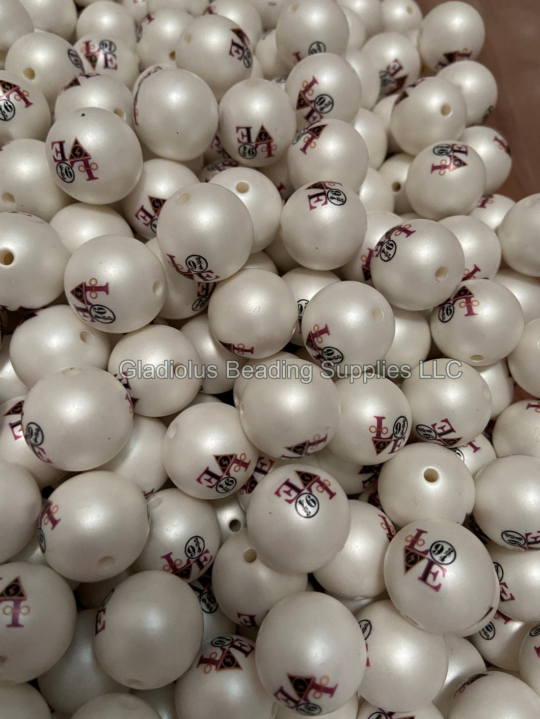 20mm Love Matte Print - White Acrylic Matter Beads - Bubblegum Beads - Chunky Beads