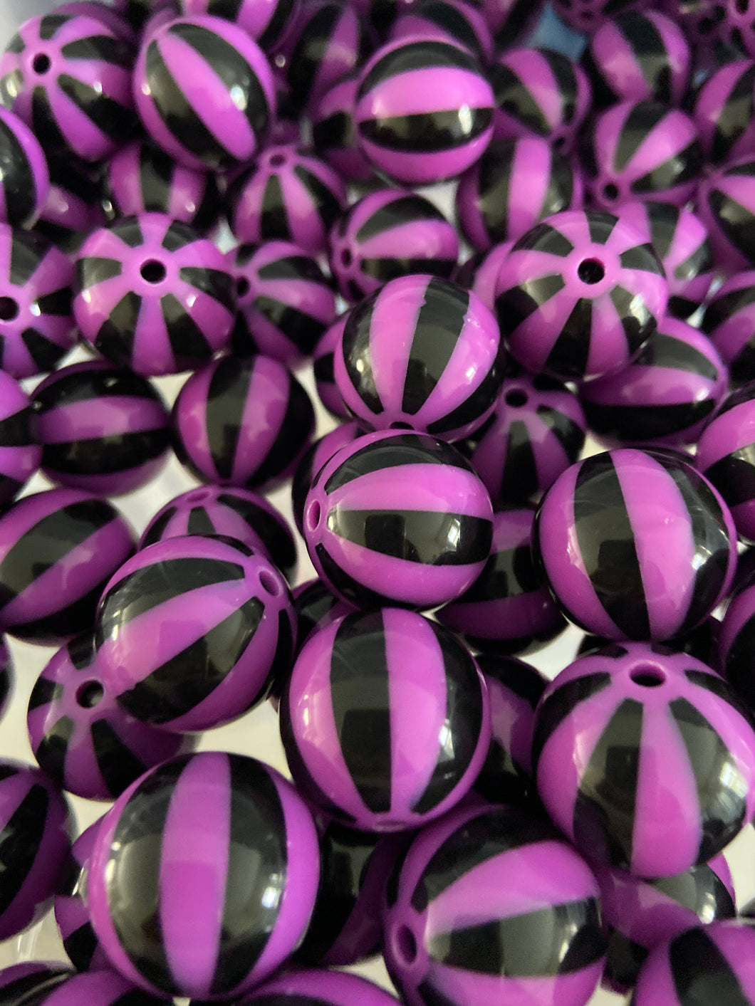 Acrylic Beads - Clear 8mm - Purple Taco