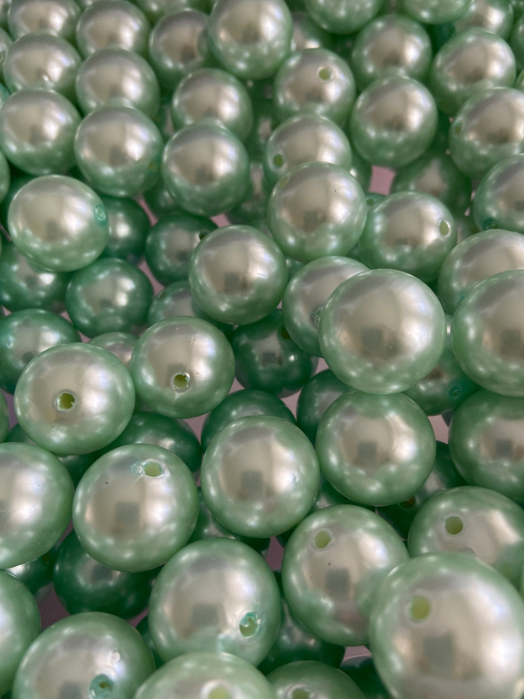 P02 - 20mm Light Mint Pearl Look - Acrylic Solid Beads - Bubblegum Beads - Chunky Bead