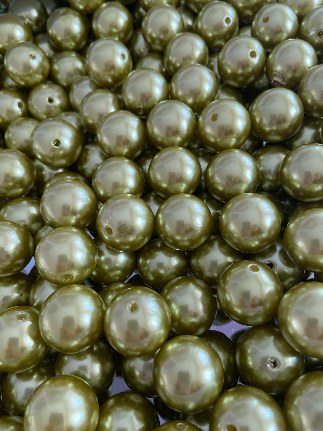 P13 - 20mm Apple Green Pearl Look - Acrylic Solid Beads - Bubblegum Beads - Chunky Bead